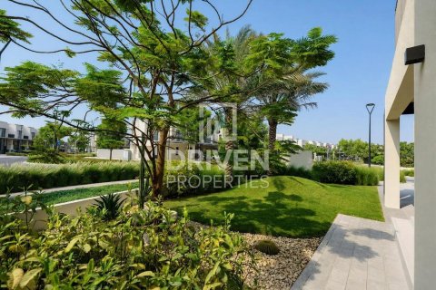 Villa in EMAAR South, Dubai South (Dubai World Central), Dubai 4 bedrooms, 304.16 sq.m. № 141113 - photo 15