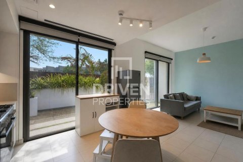 Villa in EMAAR South, Dubai South (Dubai World Central), Dubai 4 bedrooms, 304.16 sq.m. № 141113 - photo 4