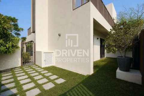 Villa in EMAAR South, Dubai South (Dubai World Central), Dubai 4 bedrooms, 304.16 sq.m. № 141113 - photo 22