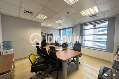 Снять в аренду офис в Бизнес-Бэе, Дубай: 107м², № 38420 - фото 9