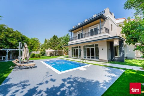 Снять в аренду виллу в Дубае: 5 спален, 483.1м², № 77918 - фото 20