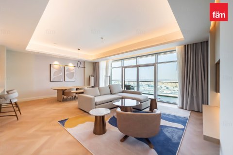 Снять в аренду квартиру в Аль-Барше, Дубай: 2 спальни, 138.3м², № 64458 - фото 7