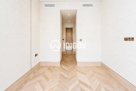 Снять в аренду квартиру в The Crescent, Пальма Джумейра, Дубай: 2 спальни, 197.51м², № 122040 - фото 3