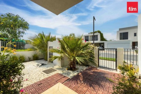 Купить виллу в Дубай Хилс Эстейт, Дубай: 3 спальни, 404.7м², № 60333 - фото 15