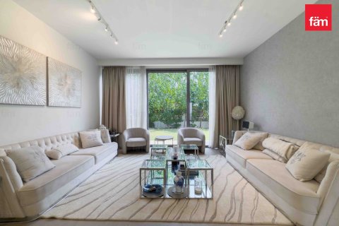 Купить виллу в Дубай Хилс Эстейт, Дубай: 3 спальни, 404.7м², № 60333 - фото 3