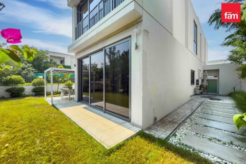 Купить виллу в Дубай Хилс Эстейт, Дубай: 3 спальни, 404.7м², № 60333 - фото 16