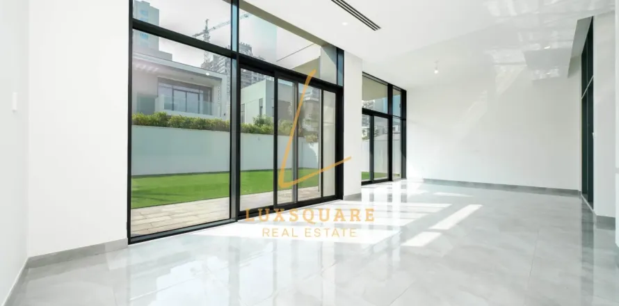 Villa in Murooj Al Furjan, Al Furjan, Dubai 4 bedrooms, 548 sq.m. № 94316