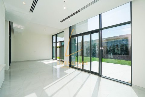 Villa in Murooj Al Furjan, Al Furjan, Dubai 4 bedrooms, 480 sq.m. № 94314 - photo 4