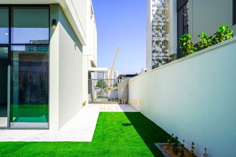 Villa in Murooj Al Furjan, Al Furjan, Dubai 4 bedrooms, 480 sq.m. № 94314 - photo 23