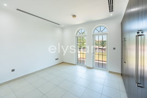 Villa en Legacy Nova Villas, Jumeirah Park, Dubai, 3 dormitorios, 510 m², № 37904 - foto 6