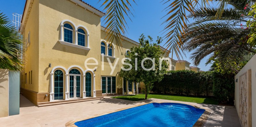 Villa en Legacy Nova Villas, Jumeirah Park, Dubai, 3 dormitorios, 510 m², № 37904