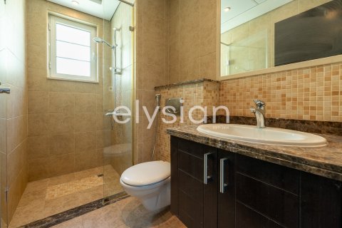 Villa en Legacy Nova Villas, Jumeirah Park, Dubai, 3 dormitorios, 510 m², № 37904 - foto 9