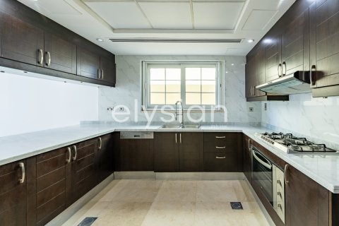 Villa en Legacy Nova Villas, Jumeirah Park, Dubai, 3 dormitorios, 510 m², № 37904 - foto 5