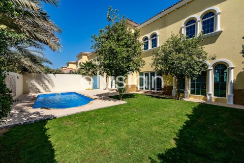 Villa en Legacy Nova Villas, Jumeirah Park, Dubai, 3 dormitorios, 510 m², № 37904 - foto 12