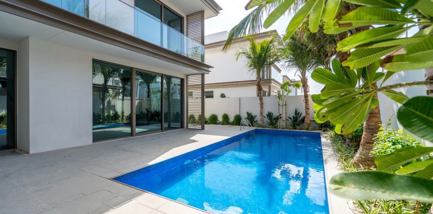 Villa en Al Sufouh, Dubai, 5 dormitorios, 445.1 m², № 114741