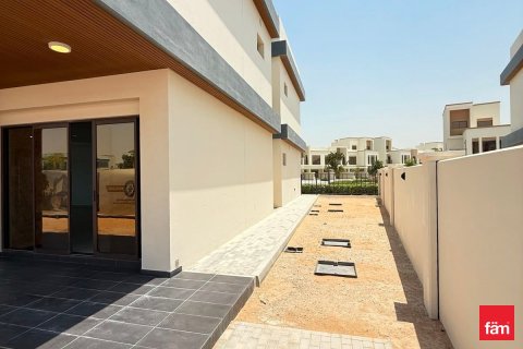 Villa in Dubai 5 bedrooms, 555.3 sq.m. № 114737 - photo 18