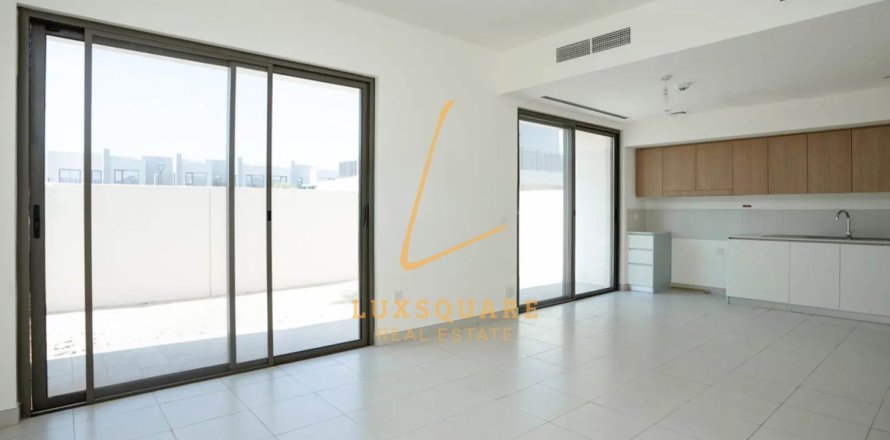 Villa à Dubai South (Dubai World Central), Dubai, 4 chambres, 237 m², № 110709