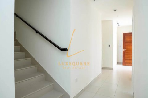 Villa à Dubai South (Dubai World Central), Dubai, 4 chambres, 237 m², № 110709 - photo 9