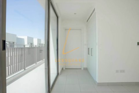 Villa à Dubai South (Dubai World Central), Dubai, 4 chambres, 237 m², № 110709 - photo 11