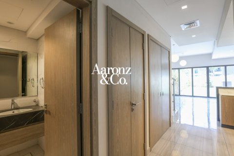 Villa in DAMAC Hills (Akoya by DAMAC), Dubai 3 bedrooms, 217 sq.m. № 110701 - photo 15