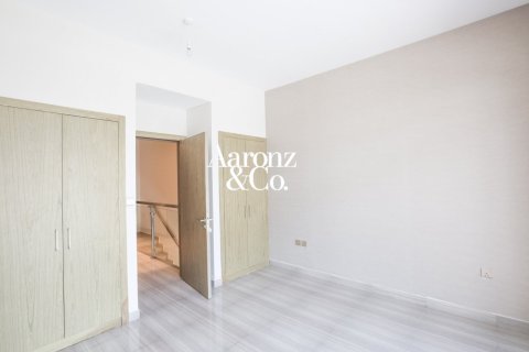 Villa in DAMAC Hills (Akoya by DAMAC), Dubai 3 bedrooms, 217 sq.m. № 110701 - photo 16