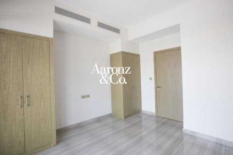 Villa in DAMAC Hills (Akoya by DAMAC), Dubai 3 bedrooms, 217 sq.m. № 110701 - photo 19