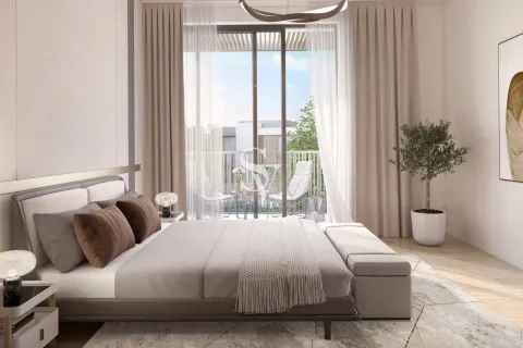 Villa in Dubai Land, Dubai 5 bedrooms, 912 sq.m. № 68318 - photo 9