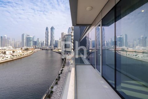 Apartment in Al Wasl, Dubai 3 bedrooms, 194 sq.m. № 21252 - photo 1
