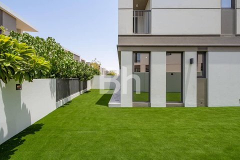 Townhouse in Tilal Al Ghaf, Dubai 4 bedrooms, 233 sq.m. № 57855 - photo 4