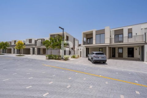 Townhouse in Tilal Al Ghaf, Dubai 4 bedrooms, 233 sq.m. № 57855 - photo 2