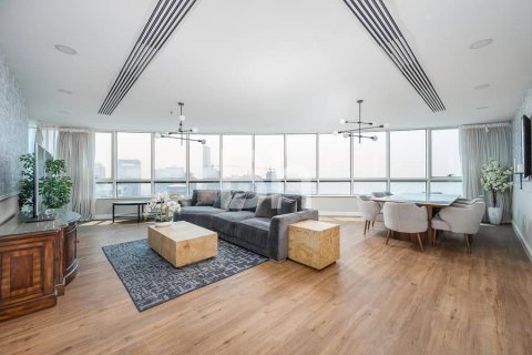 Apartment in Dubai Marina, Dubai 4 bedrooms, 228 sq.m. № 57356 - photo 1