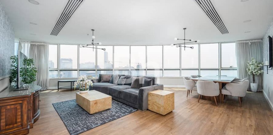 Apartment in Dubai Marina, Dubai 4 bedrooms, 228 sq.m. № 57356