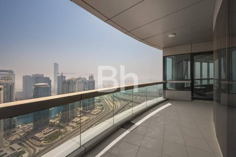 Apartment in Dubai Marina, Dubai 4 bedrooms, 228 sq.m. № 57356 - photo 15