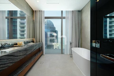 Снять в аренду квартиру в Дубай Марине, Дубай: 4 спальни, 594м², № 57354 - фото 16