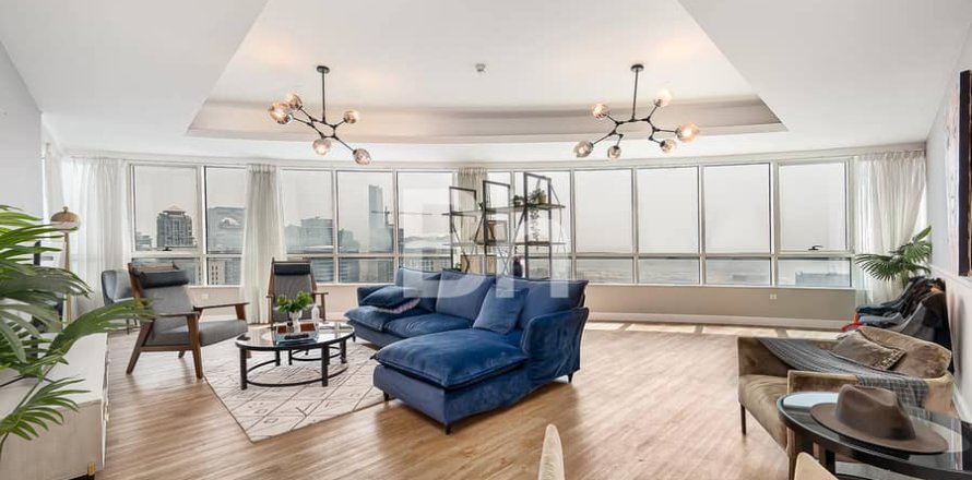 Apartment in Dubai Marina, Dubai 4 bedrooms, 228 sq.m. № 57355