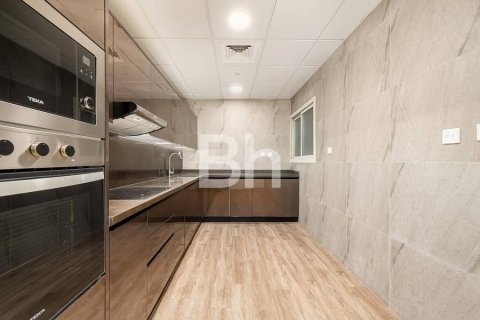 Apartment in Dubai Marina, Dubai 4 bedrooms, 228 sq.m. № 57355 - photo 14