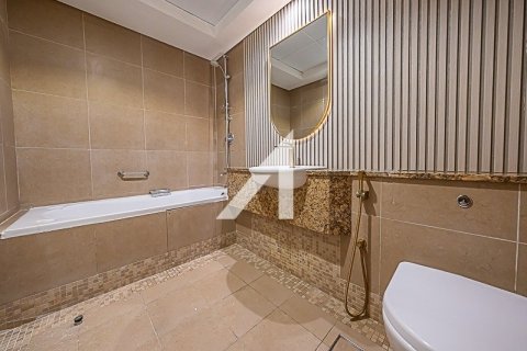 Apartment in DIFC, Dubai 1 bedroom, 73 sq.m. № 84380 - photo 2