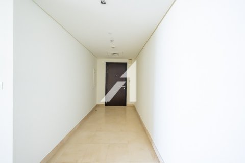 Apartment in DIFC, Dubai 1 bedroom, 75 sq.m. № 84382 - photo 12