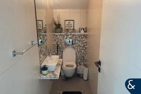 Villa in Regional, Jumeirah Park, Dubai 4 bedrooms, 293 sq.m. № 76044 - photo 10