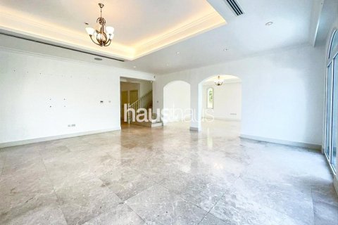 Villa in Jumeirah Golf Estates, Dubai 4 bedrooms, 512 sq.m. № 44374 - photo 6