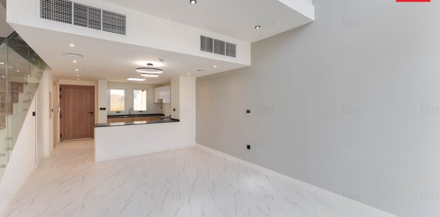 Таунхаус в Дубае, 2 спальни, 94.9м², № 47042