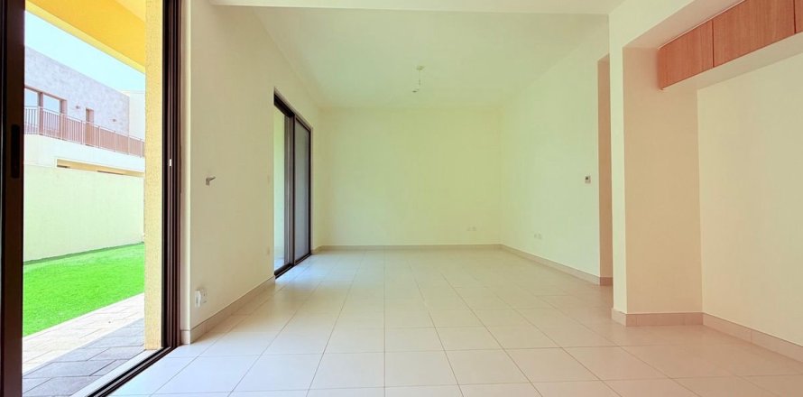 Townhouse in Dubai 4 bedrooms, 290.1 sq.m. № 47037