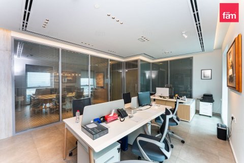 Office in Sheikh Zayed Road, Dubai 130.9 sq.m. № 115652 - photo 13