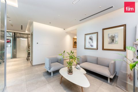 Office in Sheikh Zayed Road, Dubai 130.9 sq.m. № 115652 - photo 2