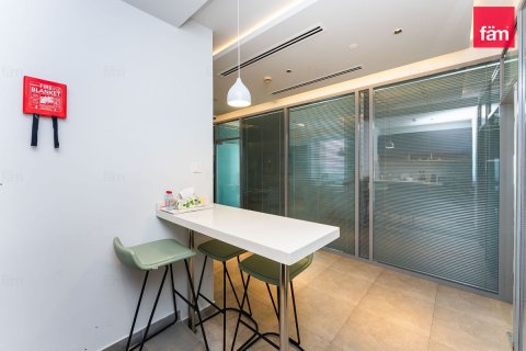 Office in Sheikh Zayed Road, Dubai 130.9 sq.m. № 115652 - photo 18