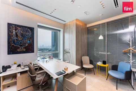 Office in Sheikh Zayed Road, Dubai 130.9 sq.m. № 115652 - photo 6