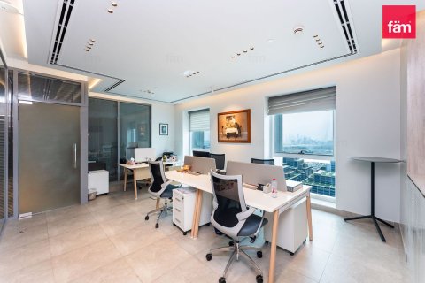 Office in Sheikh Zayed Road, Dubai 130.9 sq.m. № 115652 - photo 5