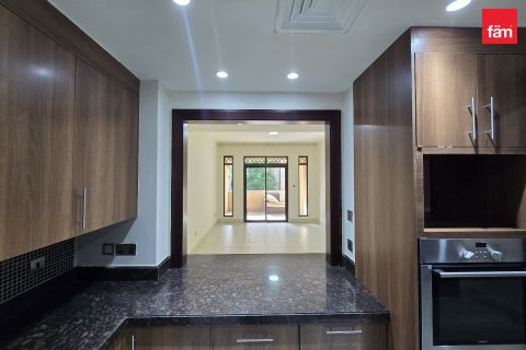 Apartamento en Old Town, Dubai, 1 dormitorio, 83.5 m², № 22532 - foto 1