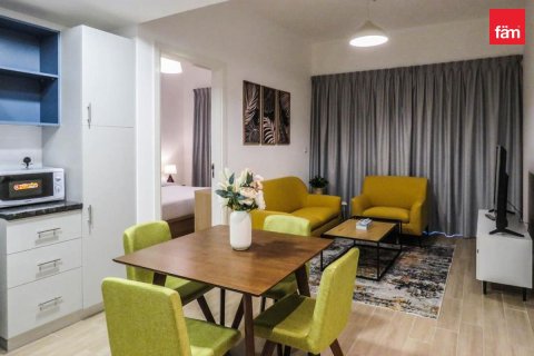Снять в аренду квартиру в Джабаль-Али, Дубай: 2 спальни, 69.3м², № 22541 - фото 1
