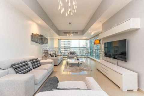 Снять в аренду квартиру в Дубай Марине, Дубай: 3 спальни, 360.6м², № 22542 - фото 2